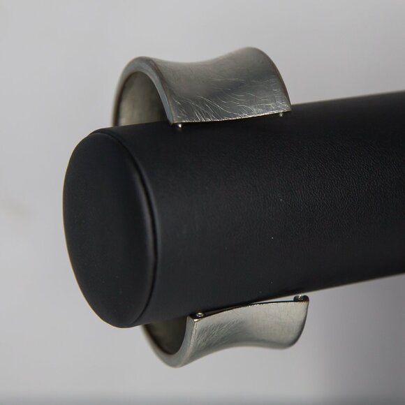 SOLD Vintage Silver Cuff Bangle with Tension Hinge Closure - Picture 7 of 7